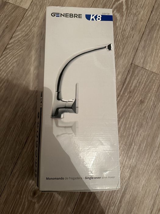 Продам кухоный смеситель