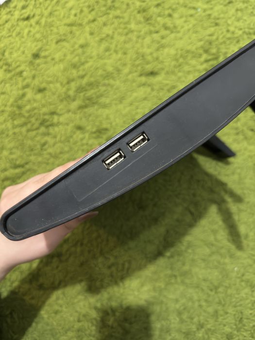 Подставка для ноутбука с вентилятором