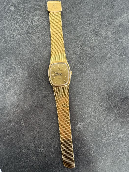 Ceas Vintage placat cu aur