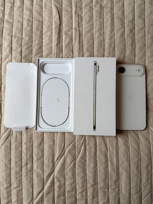 Iphone 17 Air light gold 256gb