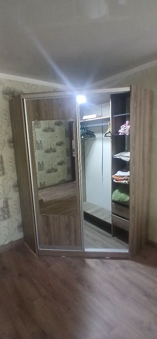 Шкаф купэ в хорошем состоянии.