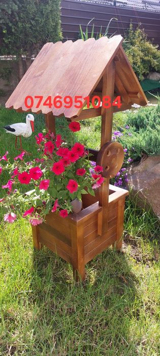 Fantana decorativa din lemn
