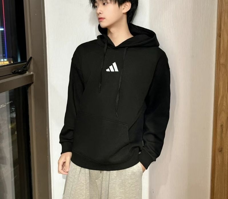 Толстовка с капюшоном