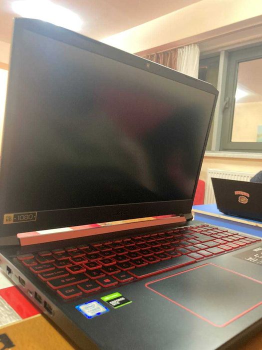 Acer Nitro 5 intel(core i5 9th Gen)