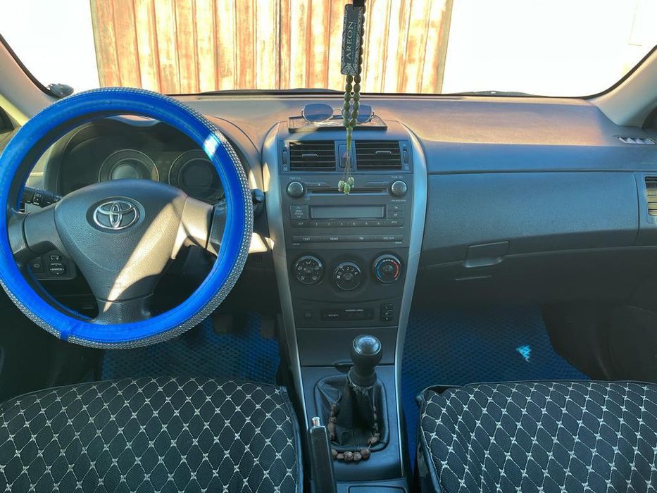 Продам Toyota Corolla