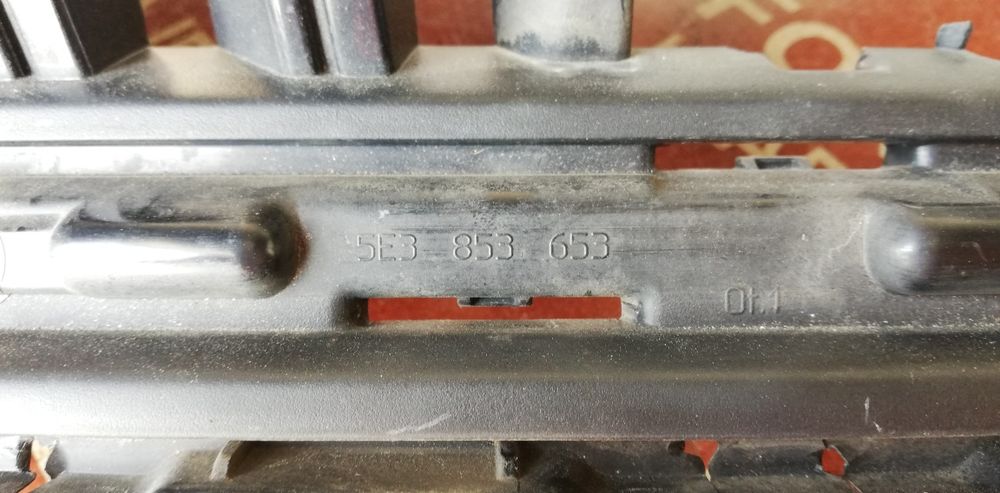 2 броя Радиаторна решетка Skoda Octavia 4 2020-