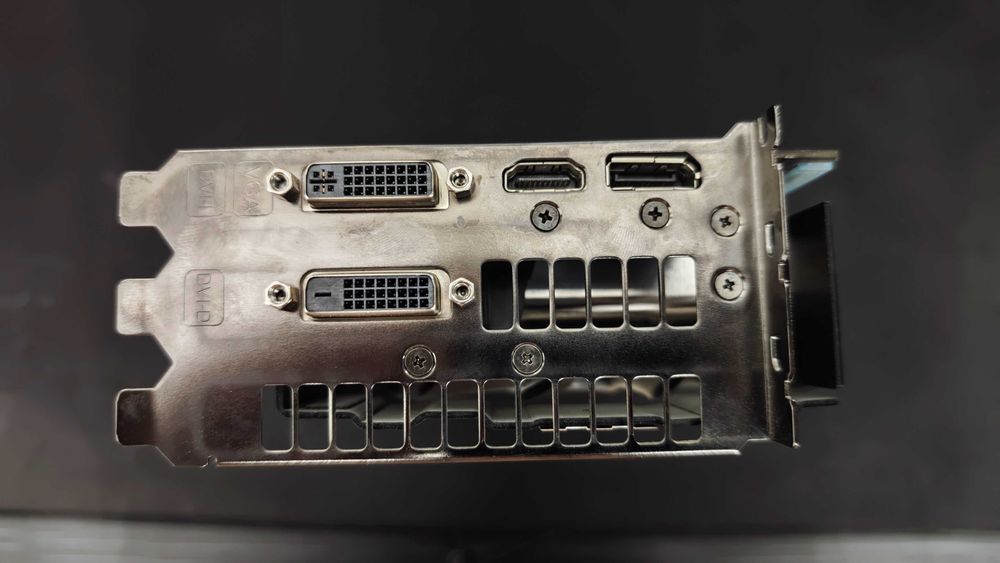 Asus AMD Radeon HD7950