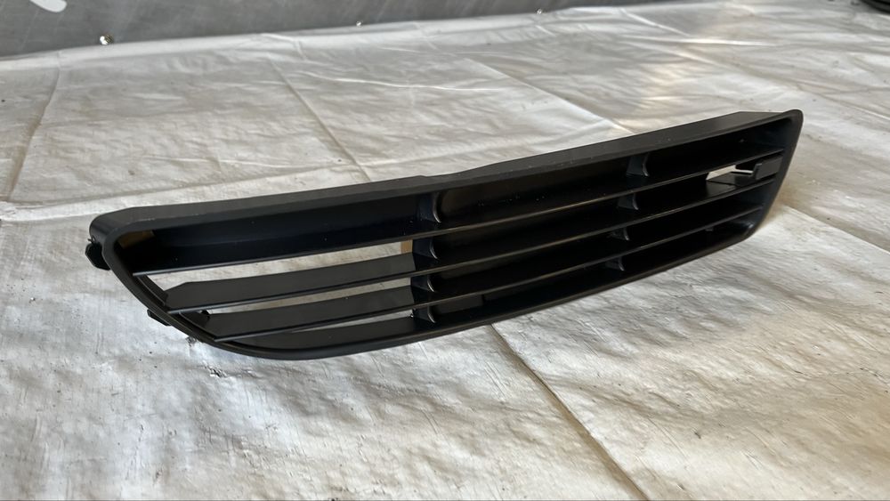 Решетка за предна броня Audi A4 B5 (1994-2001)