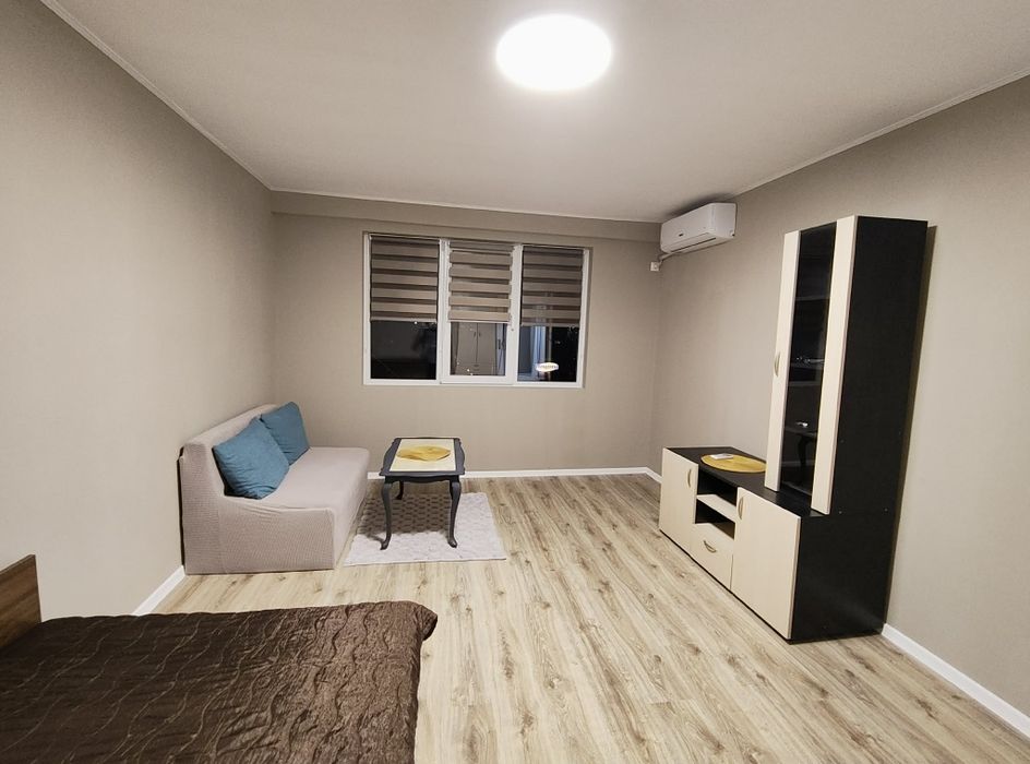 Отдава едностаен -Дружба 3 ,бл 5