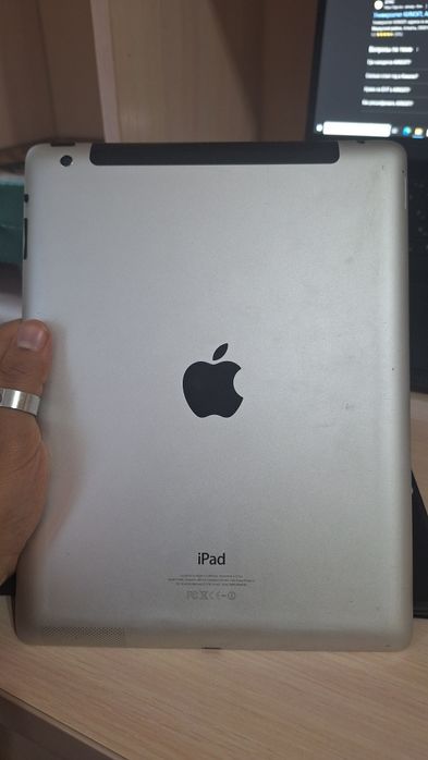 Ipad 4 2012 года в хорошем состоянии