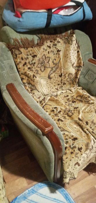 Срочно продаю кресло