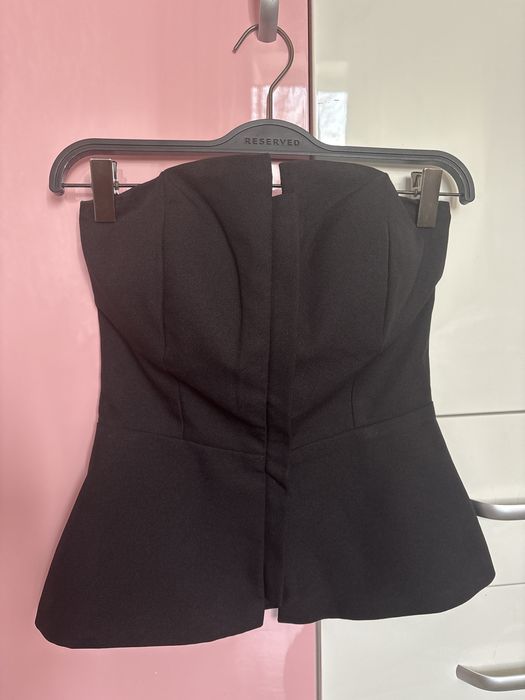 Корсет в черном цвете