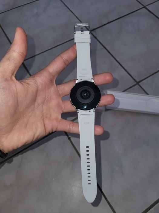 Vând ceas Galaxy watch 4 Classic Nou!