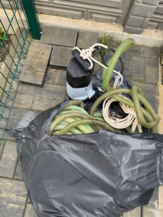 Vand pompa pt curatare pututi, fose septice etc.