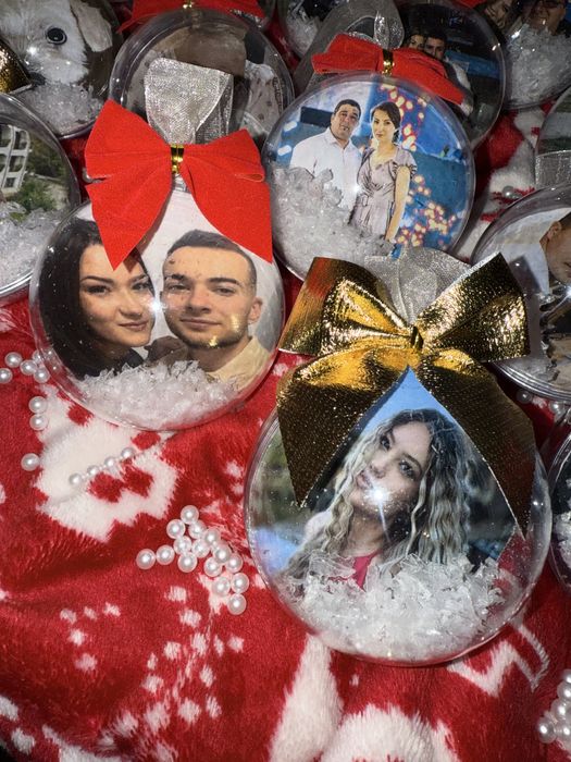 Glob personalizat cu două fețe