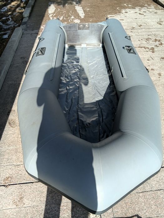 Продам маторную лодку