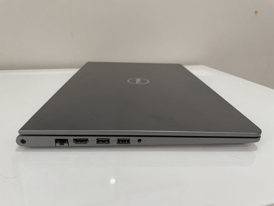 Ноутбук DELL Vostro 15