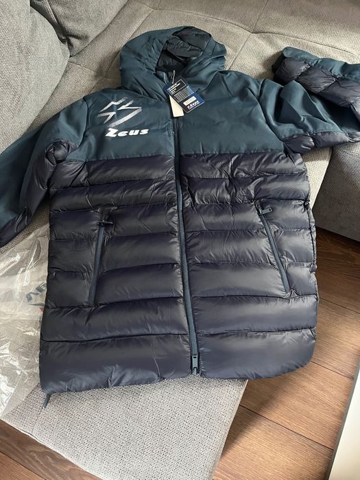Яке Zeus зимно чисто ново