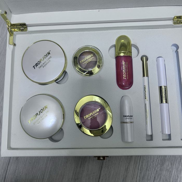 Косметика набор сатылады!