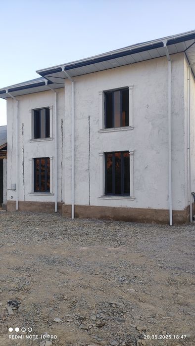 Ховли сотилади срочно