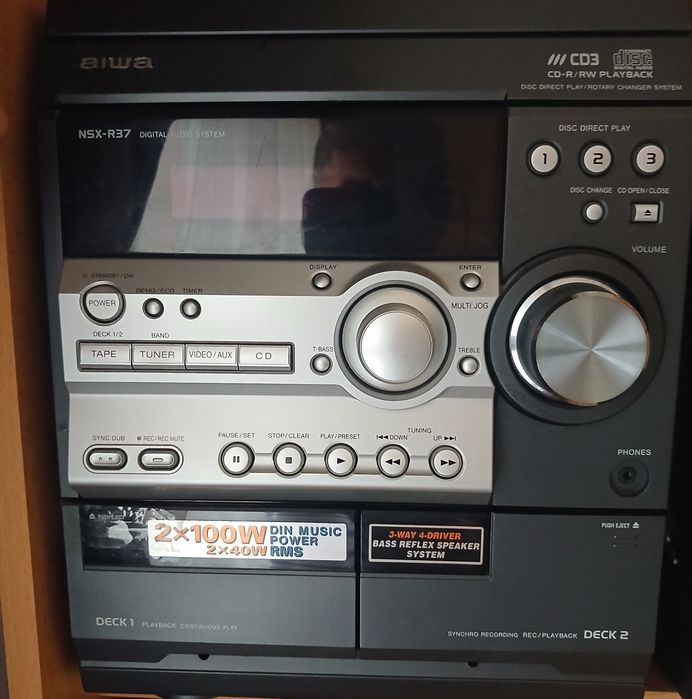 Sistem audio Aiwa