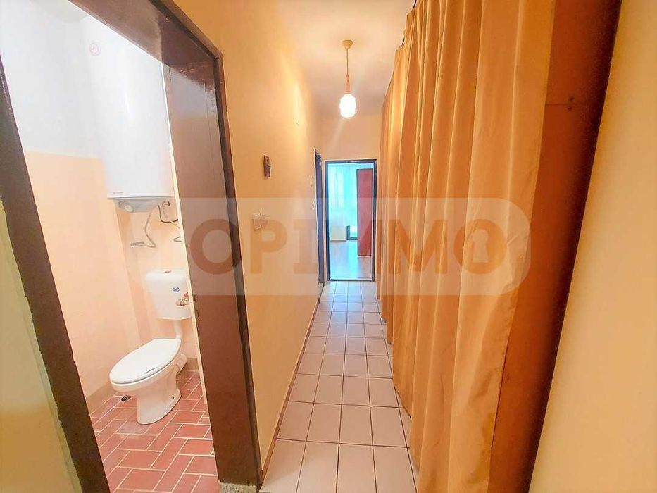 Дава се под наем Тристаен апартамент в Варна, Общината - 130 кв.м за 510 € - Снимка #15