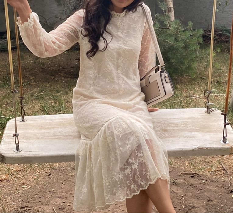 Легкое платье Ivory