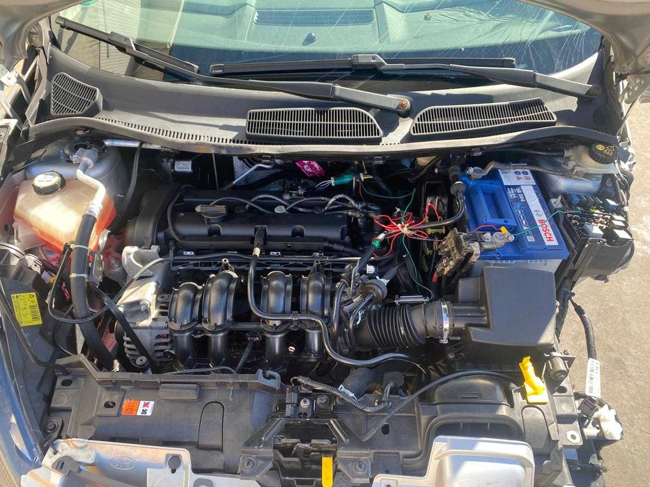DEZMEMBREZ Ford Fiesta MK6 1.4 1.2 TDCI Motor Cutie Bara Far Capota