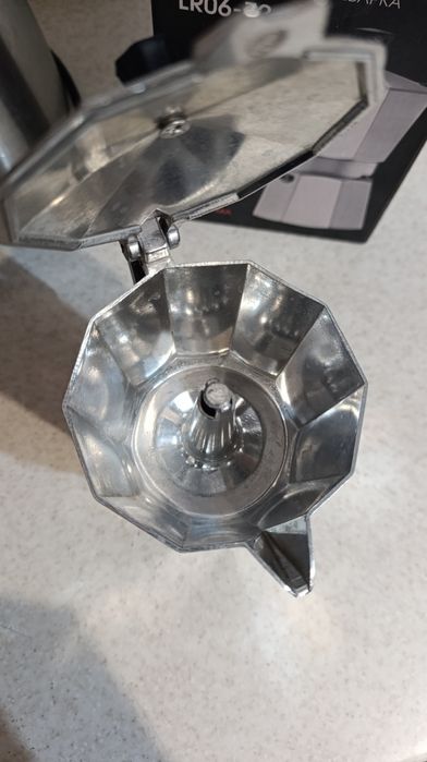 Гейзерная кофеварка