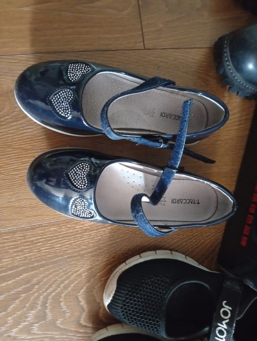 Обувь на девочку 33размер