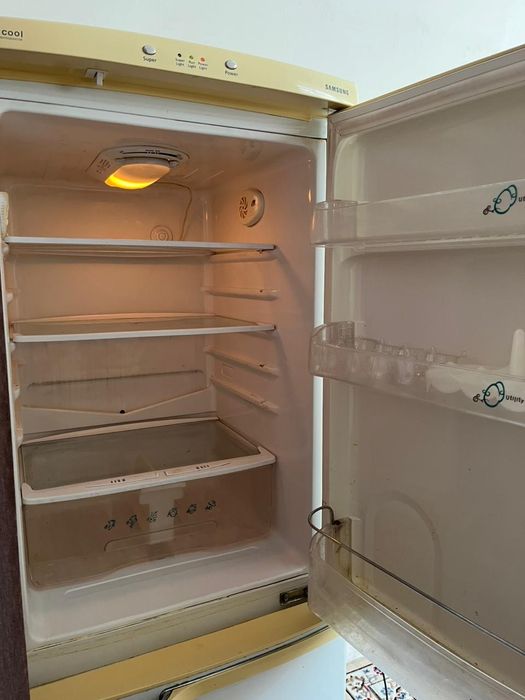 Холодильник самсунг