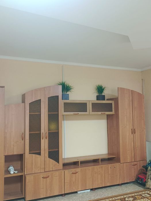 Продам зальную стенку
