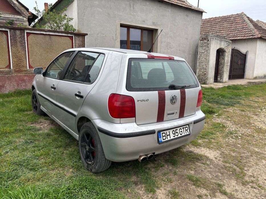 Se vinde polo an 2003 ideala pentru naveta