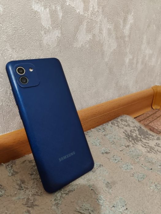 Телефон сатылады