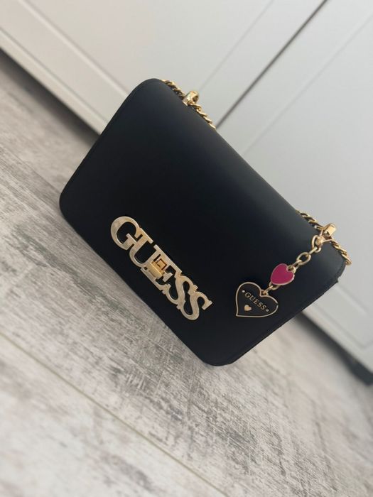 Geanta Guess / Prada