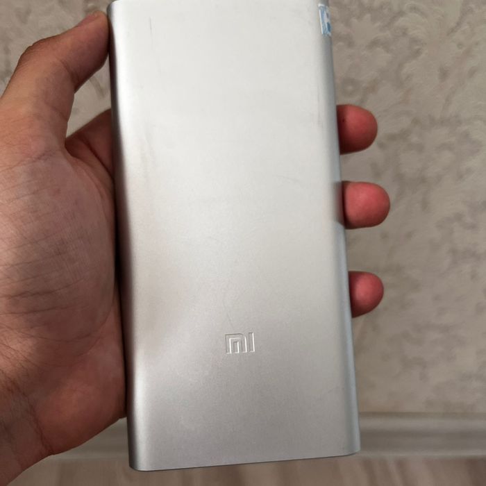 Повербанк Xiaomi в идеальном состоянии