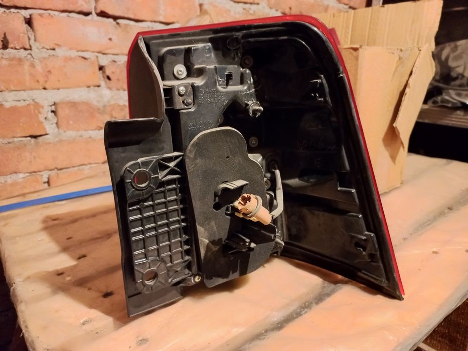 Ляв стоп за Тойота Ленд Крузер V8