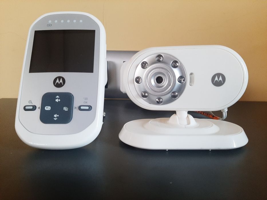 Видео Бебефон Motorola MBP622