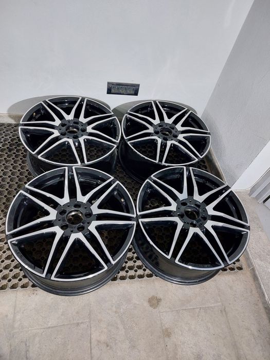 O janta / Set jante 19 originale Mercedes clasa V / Vito w447 AMG