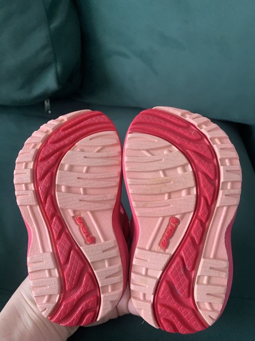 Бебешки сандали Teva