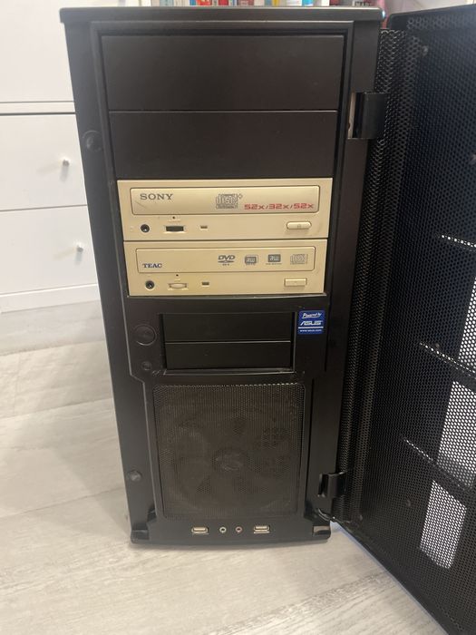PC Retro Raidmax Dirk-Tooth