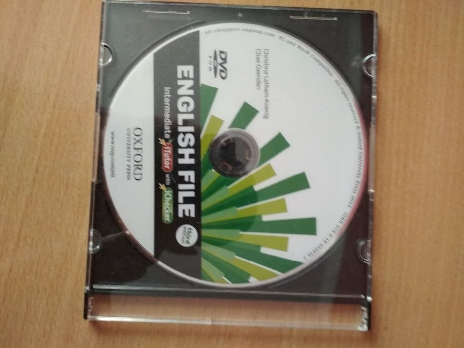 New English File Intermediate Third edition