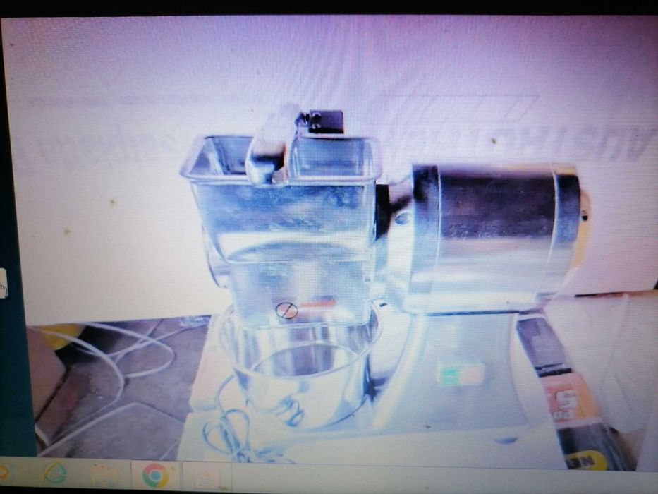 Ренде електрическо за кашкавал и сирене