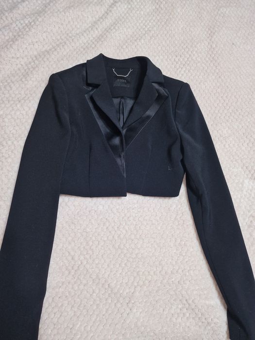 Късо страхотно сакоGUESS