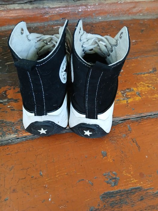 Продаю кеды новые