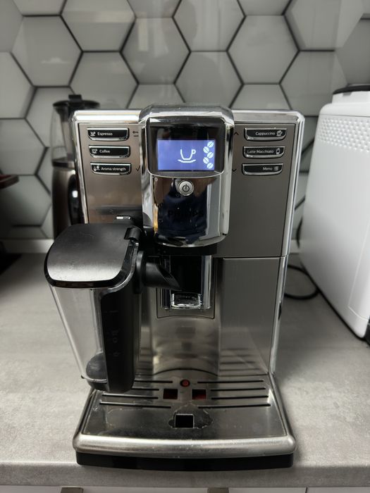 Expresor automat Philips EP5530 LatteGo