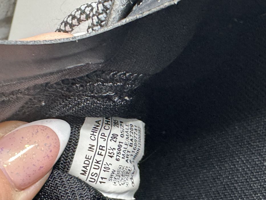 Adidas кроссовки высокие (оригинал) 44 размер