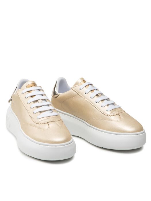 Сникърси Армани