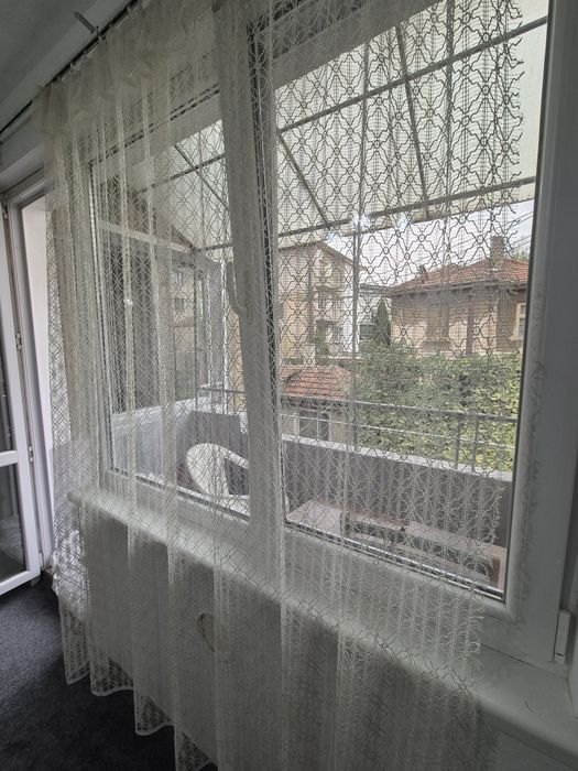 Дава се под наем Четиристаен апартамент в Севлиево - 117 кв.м за 244.8 € - Снимка #1