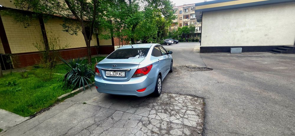 Продам свой Hyundai Accent 2011 автомат 155.000 км